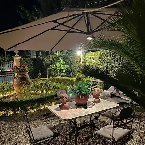 https://borgo-di-beppe-e-gloria-suite.it-tuscanyhotel.com
